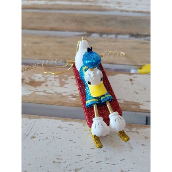 Disney Daffy duck sledding sparkle spring ornament Xmas holiday tree - Picture 5 of 7